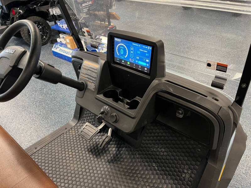 2026 E-Z-GO Summit XTL