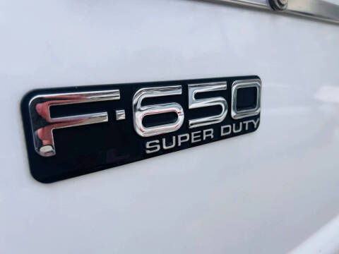 2004 Ford F-650 Super Duty
