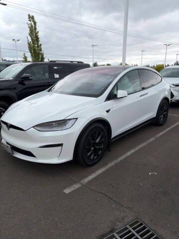 2023 Tesla Model X Standard Range