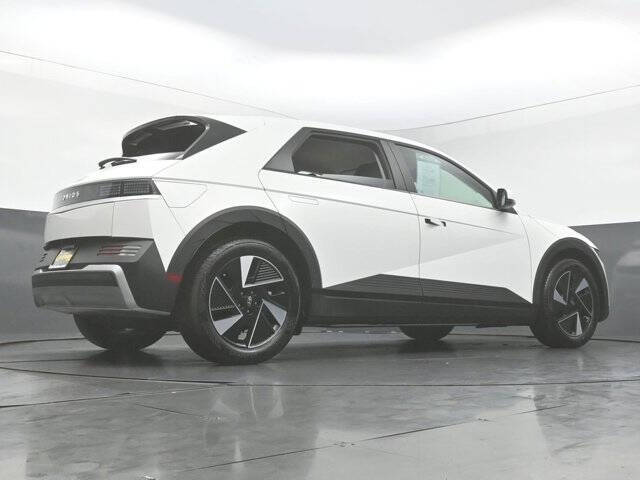 2025 Hyundai Ioniq 5 SE Standard Range
