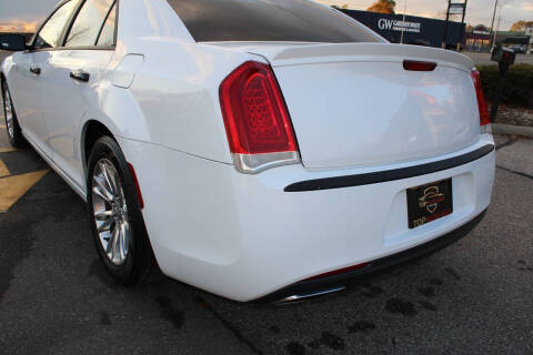 2017 Chrysler 300 Limited