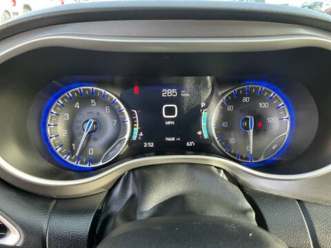 2022 Chrysler Pacifica Touring L