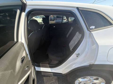 2025 Chevrolet Trax LS