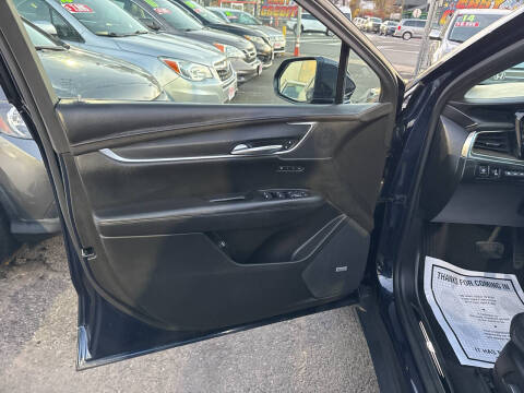 2017 Cadillac XT5 Platinum