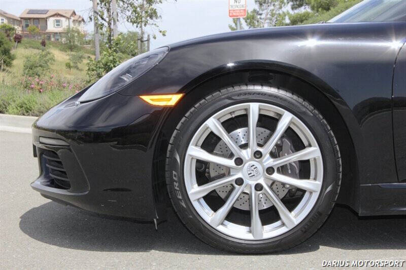 2019 Porsche 718 Cayman