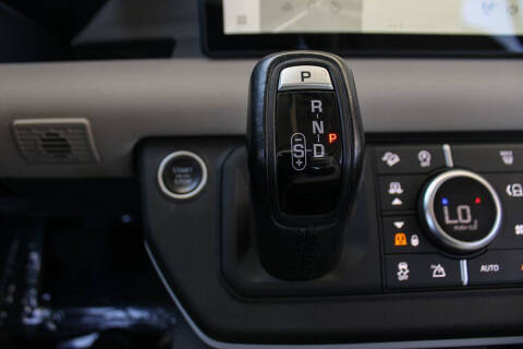 2021 Land Rover Defender 110 SE