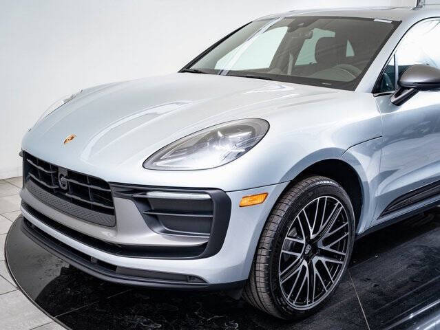 2026 Porsche Macan T