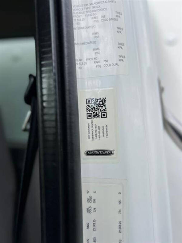 2018 Freightliner M2 106