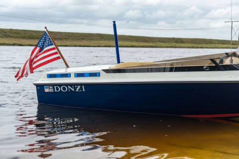 1986 Donzi Marine Minx 20'