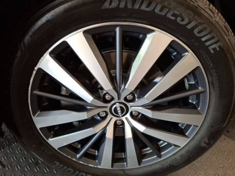 2022 Nissan Pathfinder Platinum
