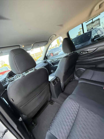 2017 Nissan Rogue