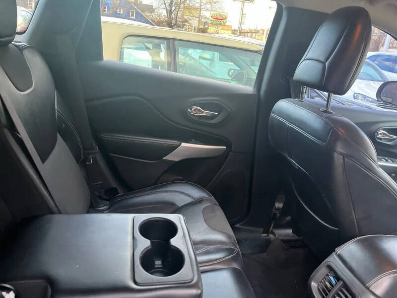 2018 Jeep Cherokee Latitude Plus