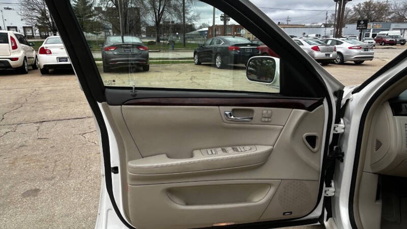2011 Cadillac DTS Premium Collection