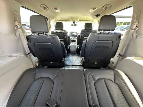 2020 Chrysler Pacifica Touring L Plus