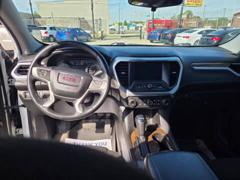 2017 GMC Acadia SLE-1