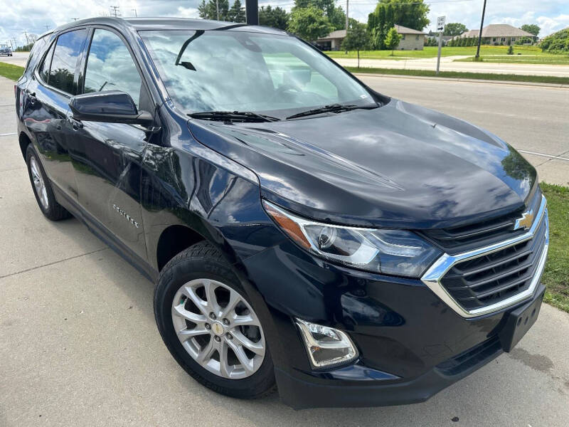Used 2020 Chevrolet Equinox LT with VIN 3GNAXUEV2LS582389 for sale in Oak Creek, WI