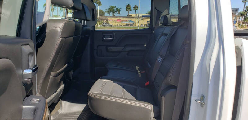 2017 GMC Sierra 3500HD Denali