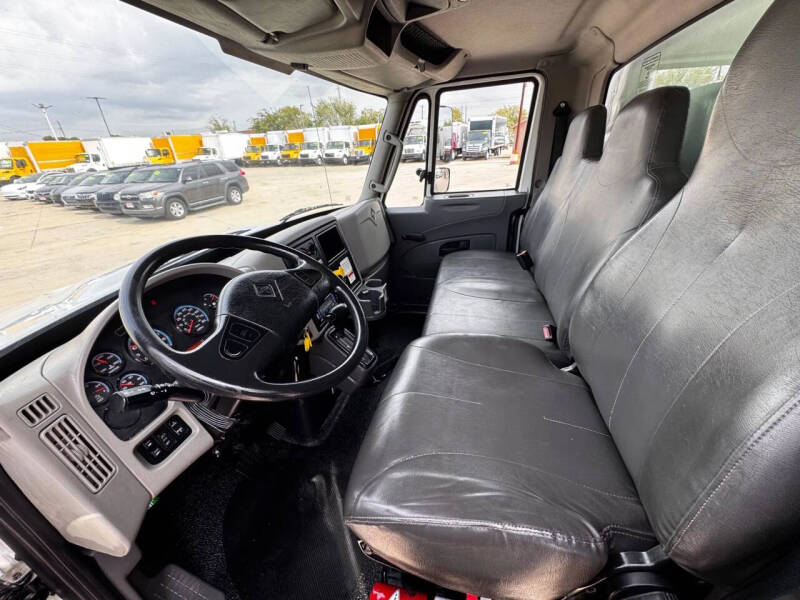2019 International DuraStar 4300