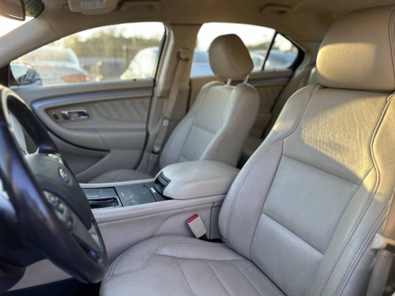 2015 Ford Taurus SEL