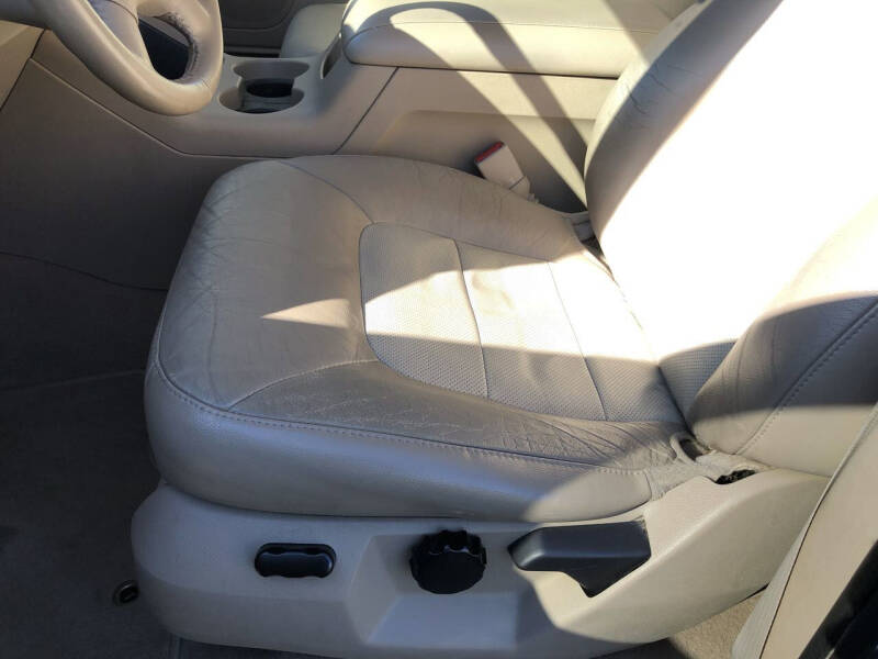 2005 Ford Expedition King Ranch