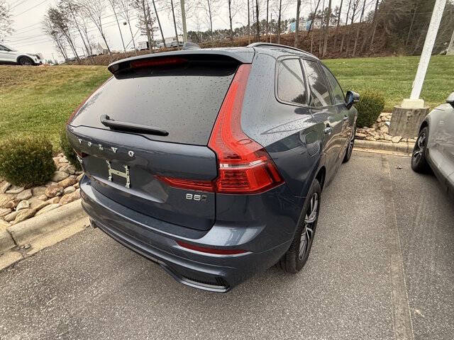2025 Volvo XC60 B5 Plus Dark Theme