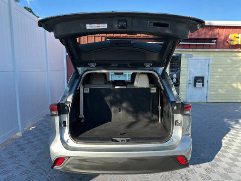 2021 Toyota Highlander XLE