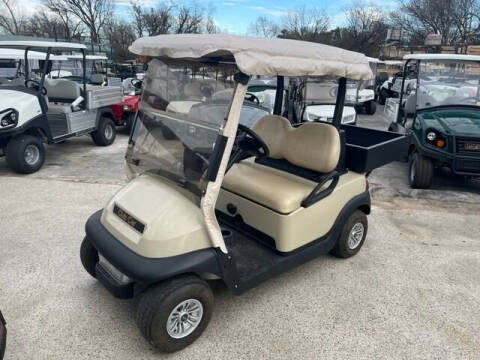 Club Car Precedent Image