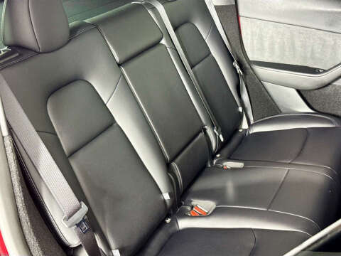 2025 Tesla Model Y Long Range