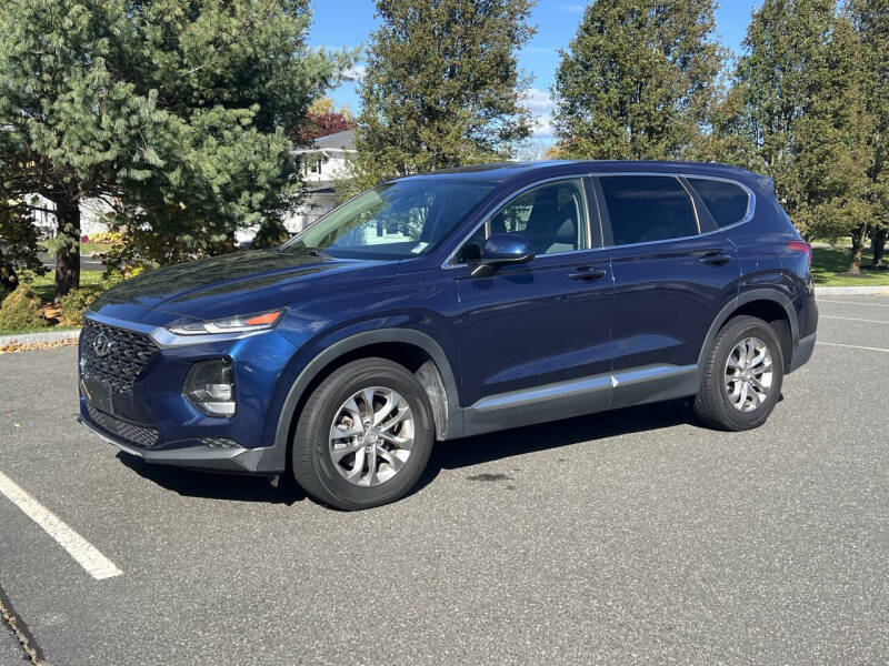 2019 Hyundai Santa Fe SE's photo