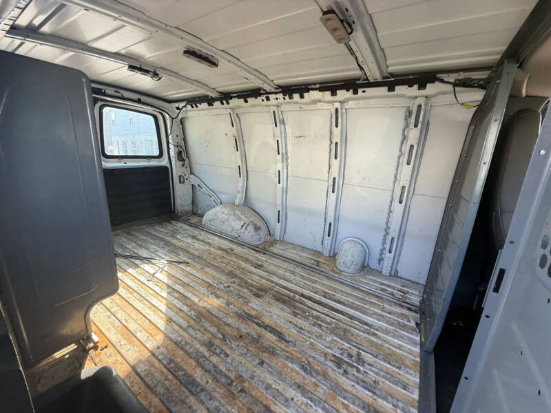 2016 GMC Savana 2500