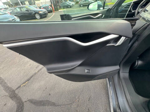 2018 Tesla Model S 75D