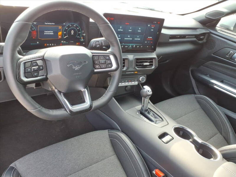 2025 Ford Mustang EcoBoost