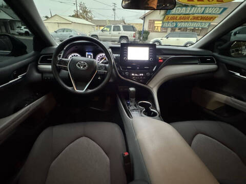 2022 Toyota Camry LE