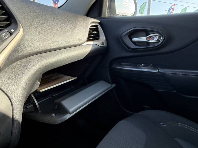 2016 Jeep Cherokee Latitude