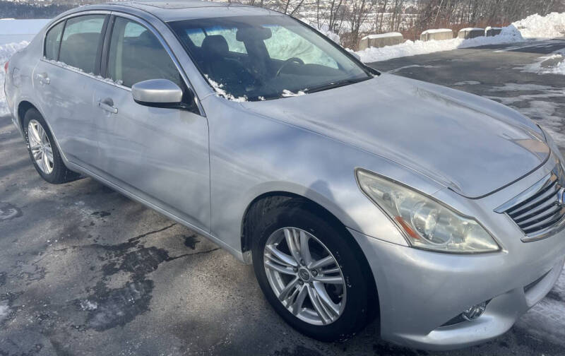 2011 Infiniti G25 Sedan x