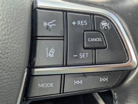 2020 Toyota Highlander LE