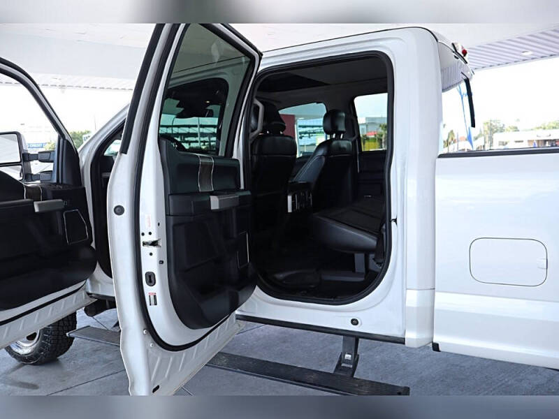 2017 Ford F-350 Super Duty Lariat