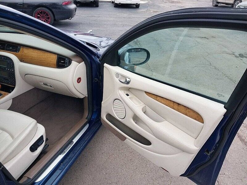 2004 Jaguar X-Type 3.0