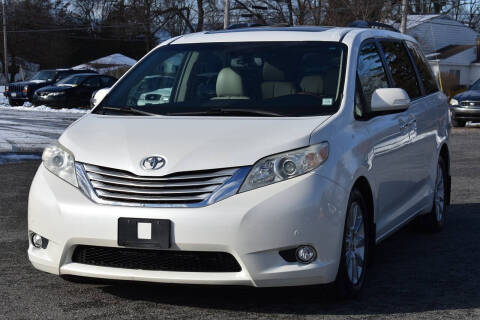 2013 Toyota Sienna Limited 7-Passenger