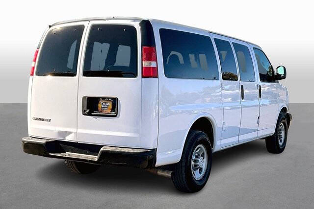 2017 Chevrolet Express LS 2500