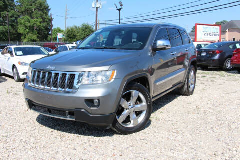 2011 Jeep Grand Cherokee for sale at CROWN AUTO in Spring TX