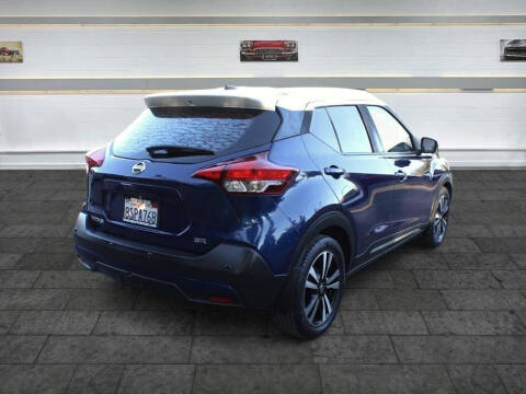 2020 Nissan Kicks SR