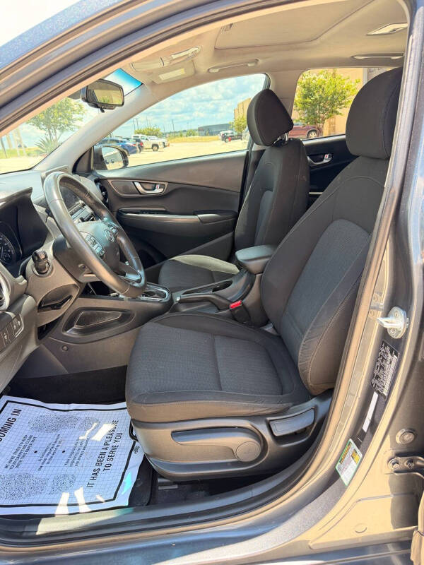 2022 Hyundai Kona SEL