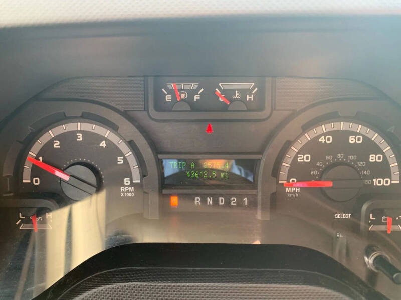 2013 Ford E-Series E-350 SD XLT