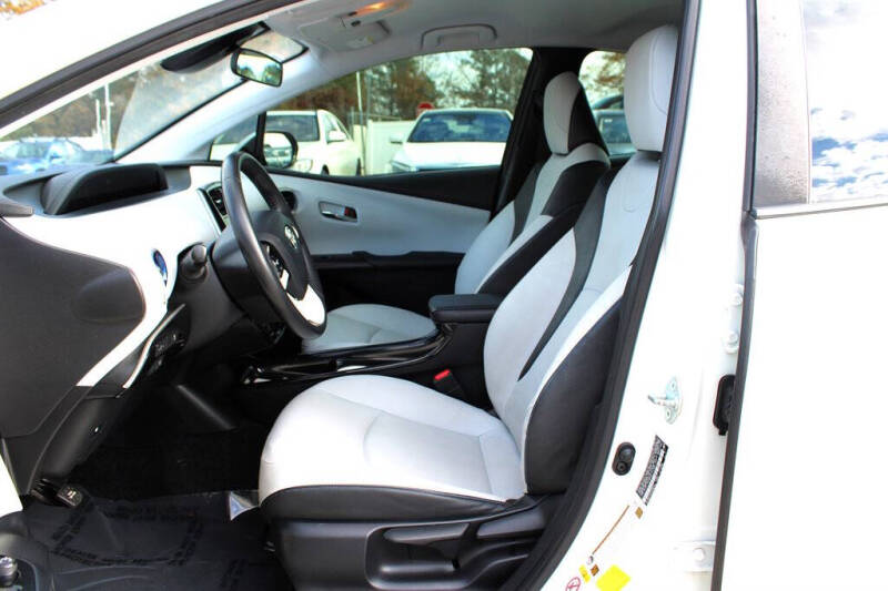 2017 Toyota Prius Three Touring