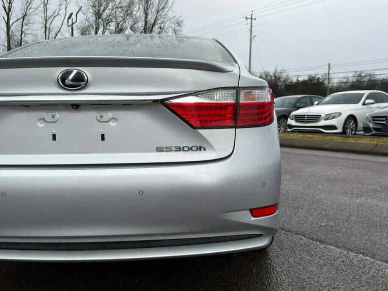 2015 Lexus ES 300h