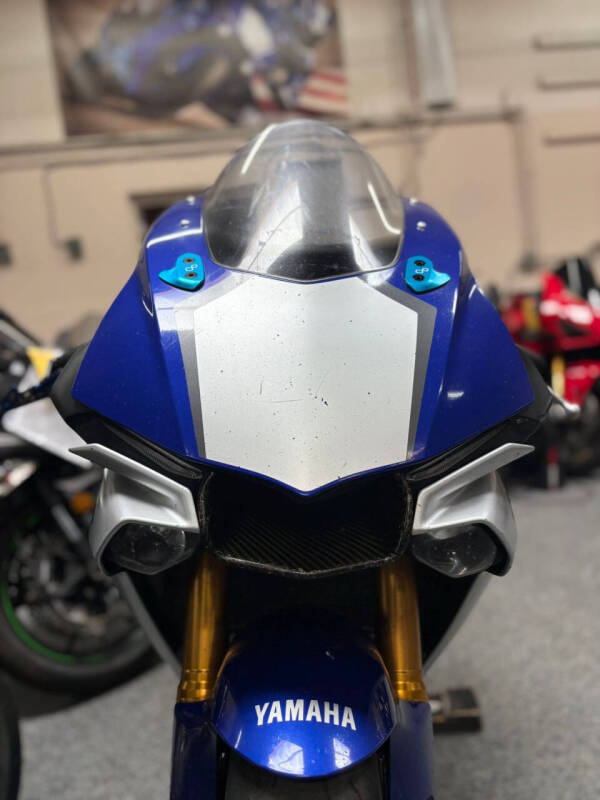 2015 Yamaha YZF-R1