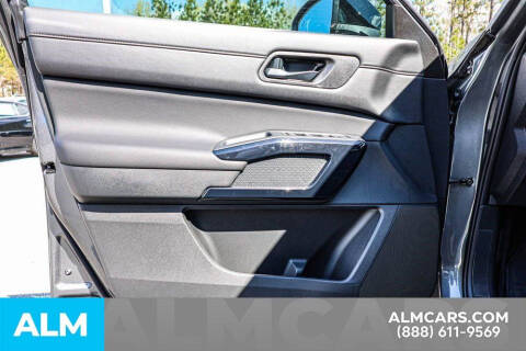 2025 Nissan Pathfinder S