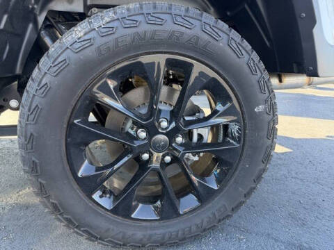 2025 Jeep Gladiator NightHawk