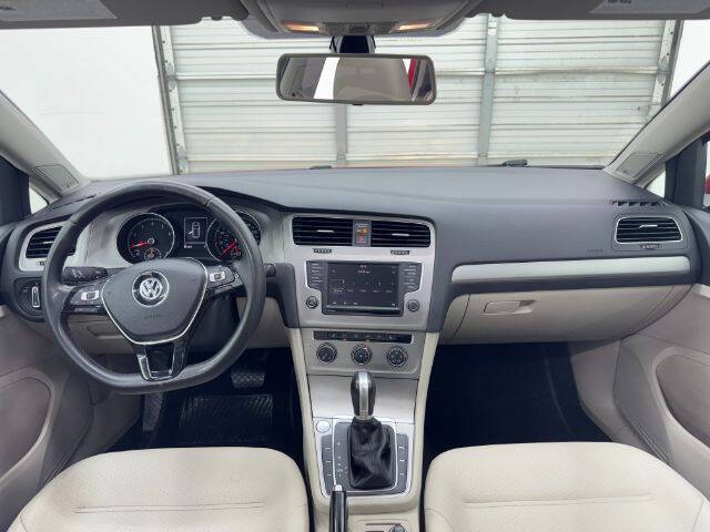 2017 Volkswagen Golf